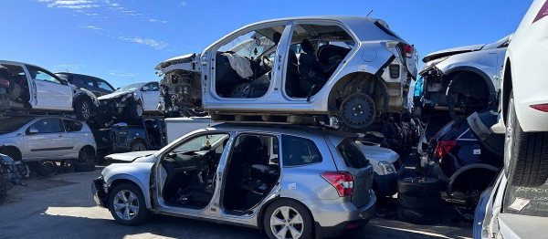 Accident & Damaged Cars Thornbury